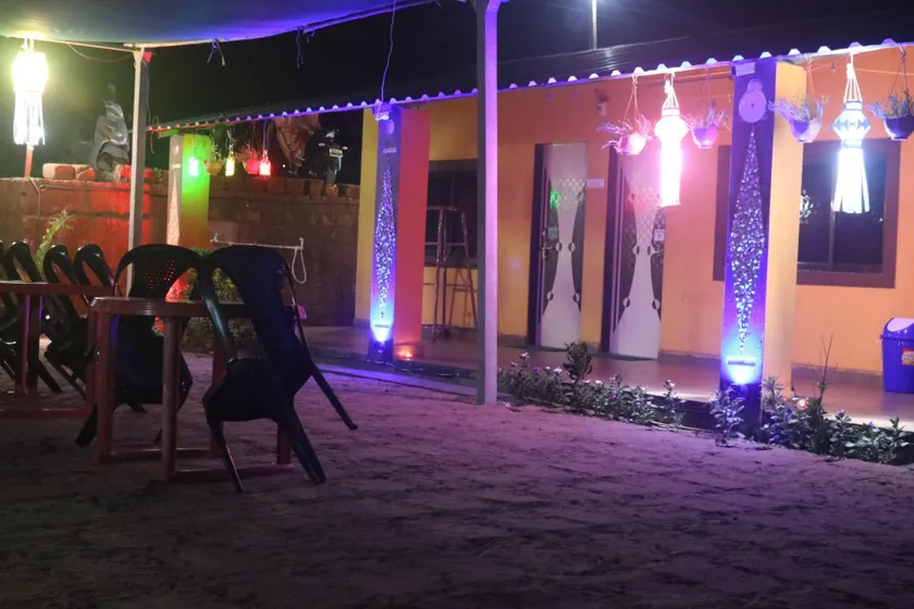 Athaang Beach Resort - Image 1
