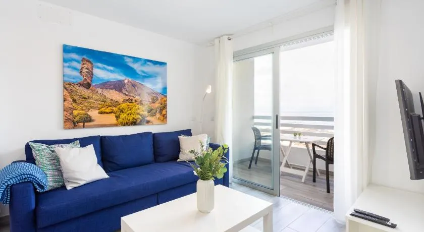 Home2Book Ocean Breeze Terrace Stay, Mesa del Mar - Image 1