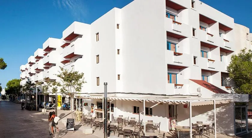 Apartamentos Top Secret Es Pujols - Formentera Vacaciones - Image 1