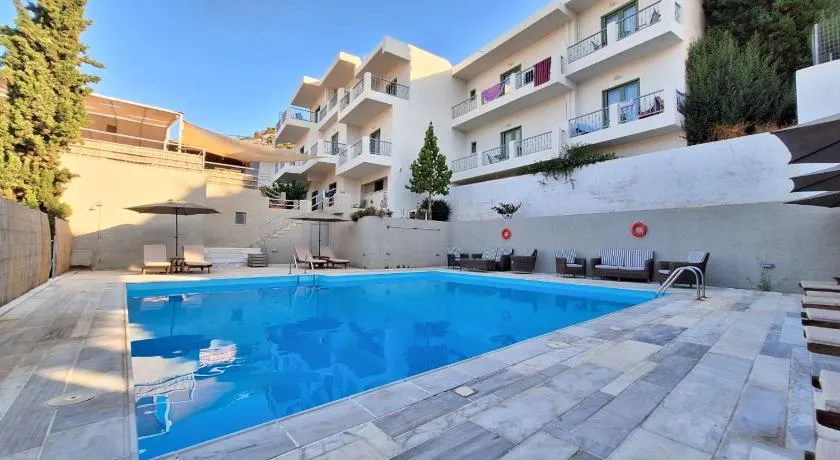 Evita's Resort - Image 1