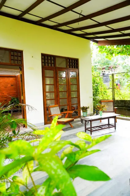 Olive Green Villa in Negombo for Airport Transit - Image 1