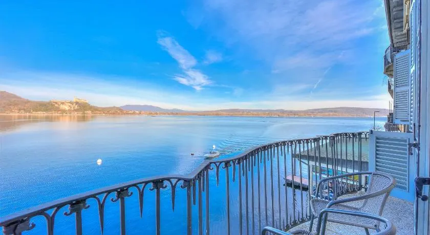 Aparthotel Arona on Lakeshore - Image 1