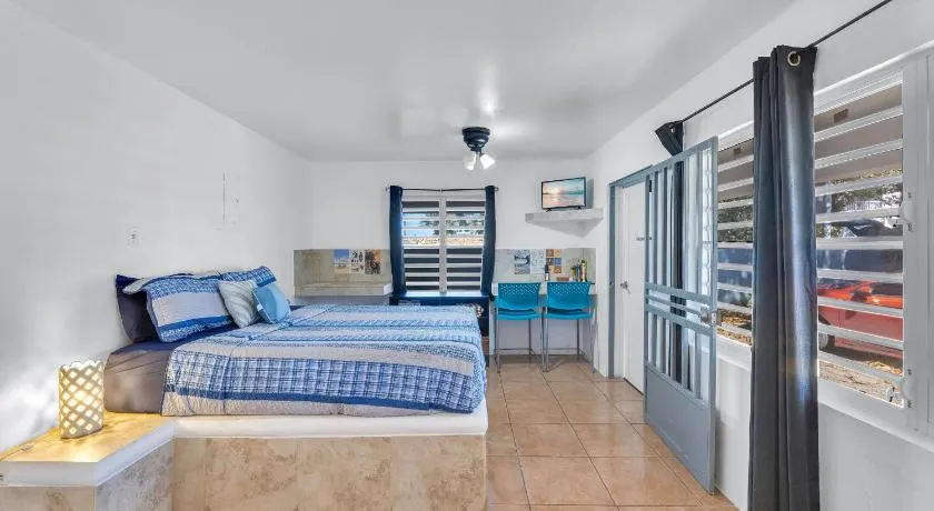 Charming Studio by Sandy Beach - Affordable & Private - Image 1