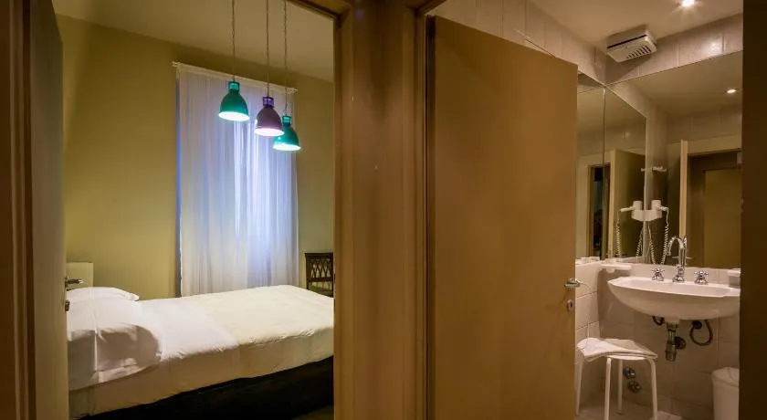 Bed and Breakfast Mameli 67 - Image 1