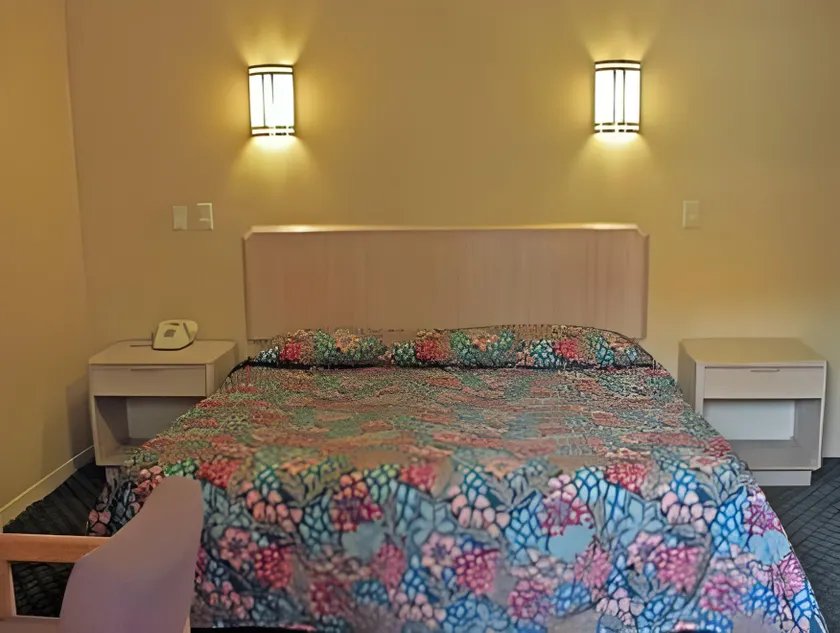 Sands Motel - Image 1