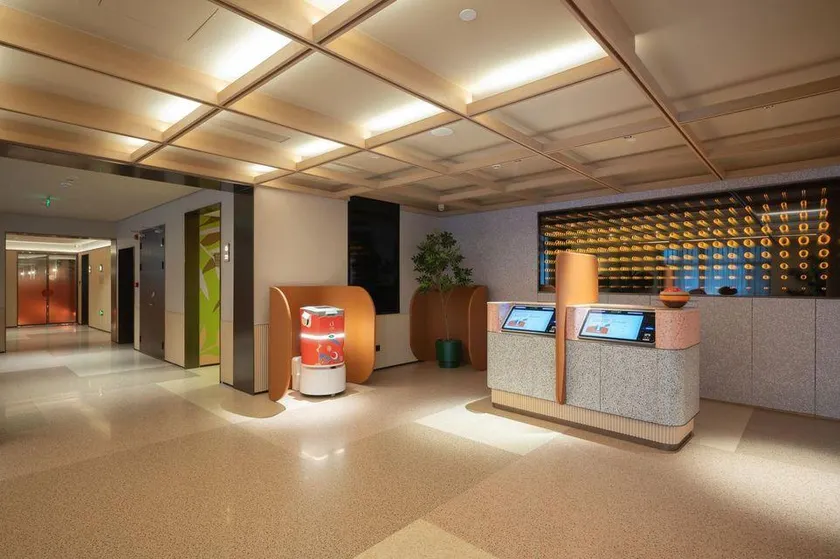 Orange Hotel (Kaifeng Millennium City Park Yingbin Gate) - Image 1