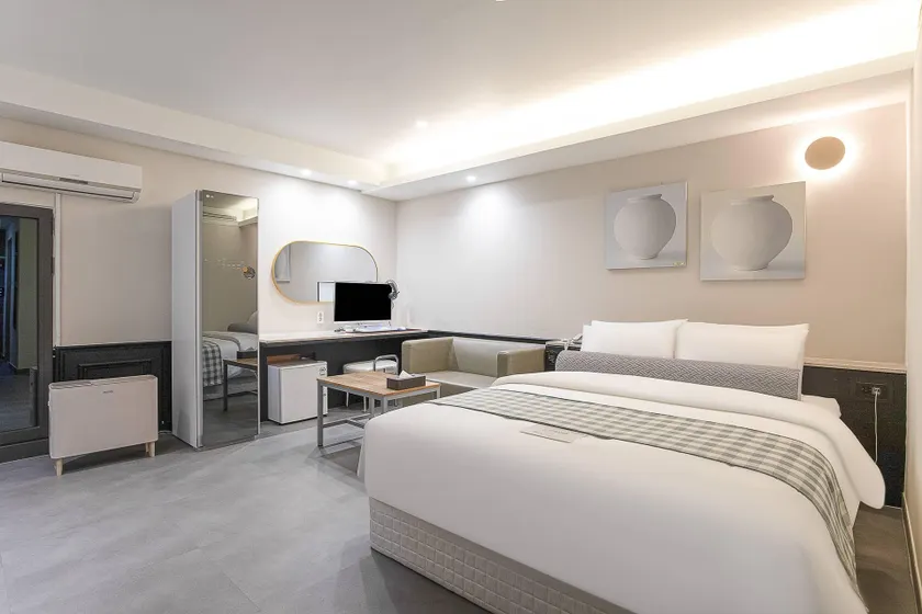 Bundang Hotel D Osee - Image 1