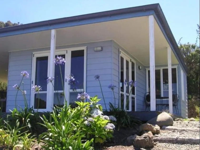 Nightingale Falls Farmstay Retreat - Image 1