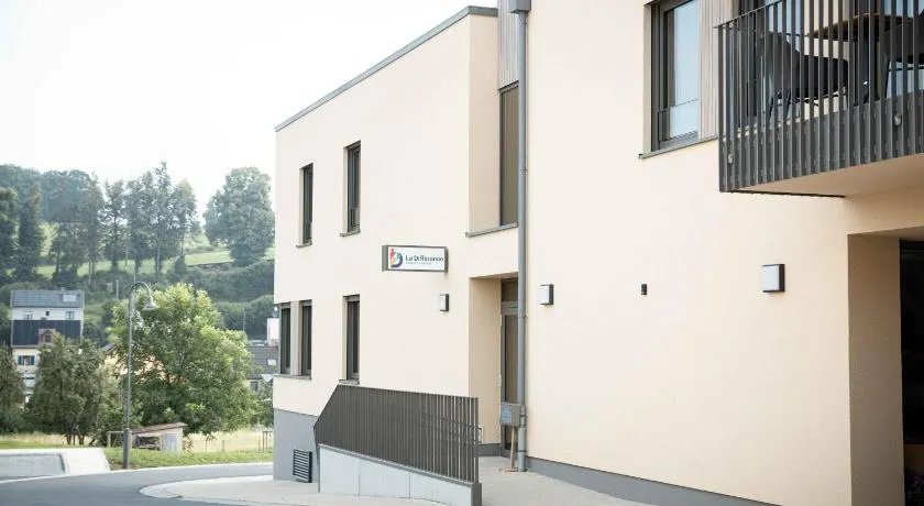 La Différence - Image 1