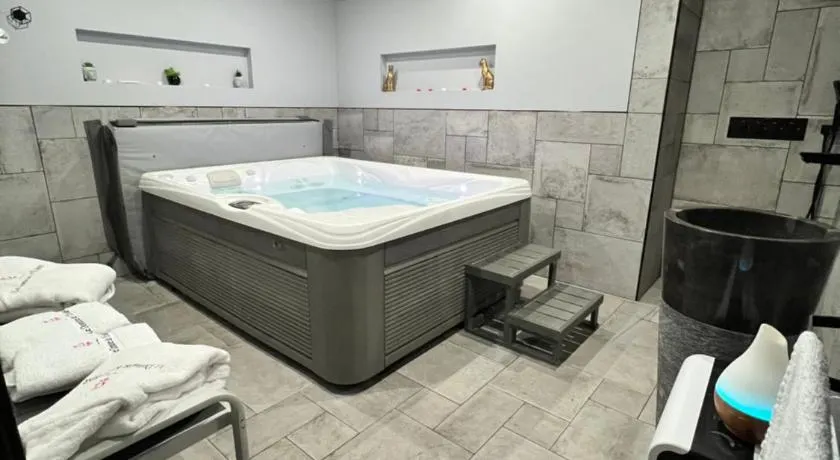 Chambre privatif spa - Image 1