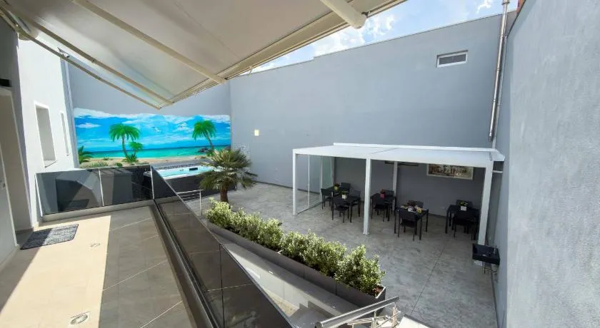 Cattleya Rooms - Image 1