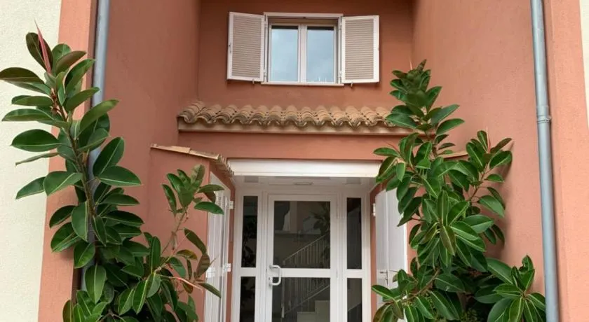 Edificio C'an Patilla - Image 1