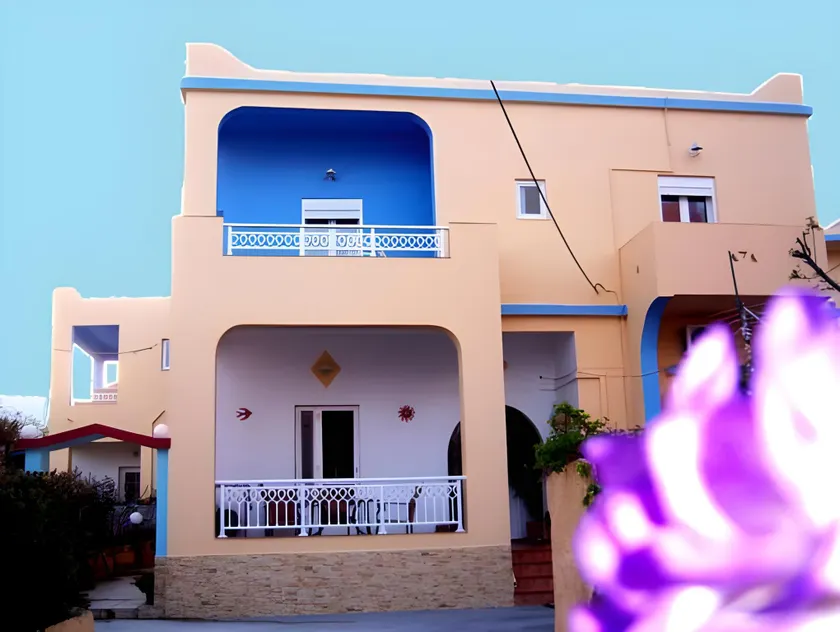 Papafotis Apartments & Suites - Image 1