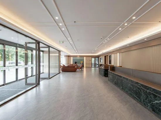 Starway Hotel (Tianjin Beichen Yixingbu Subway Station) - Image 1