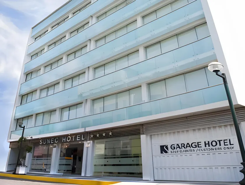 Sunec Hotel - Image 1