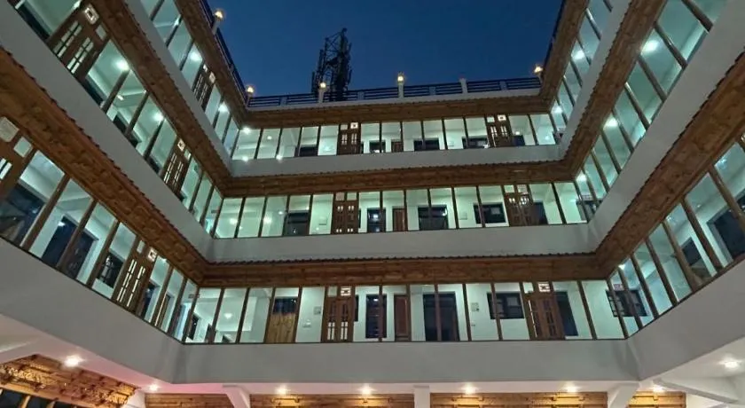 Hotel Lal's Inn - Image 1
