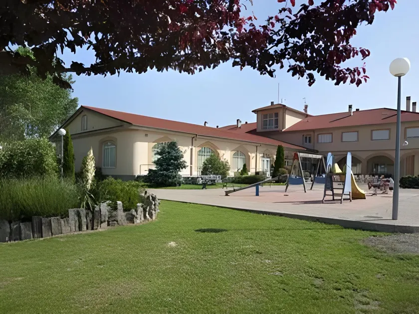 Hotel Restaurante La Alhama - Image 1