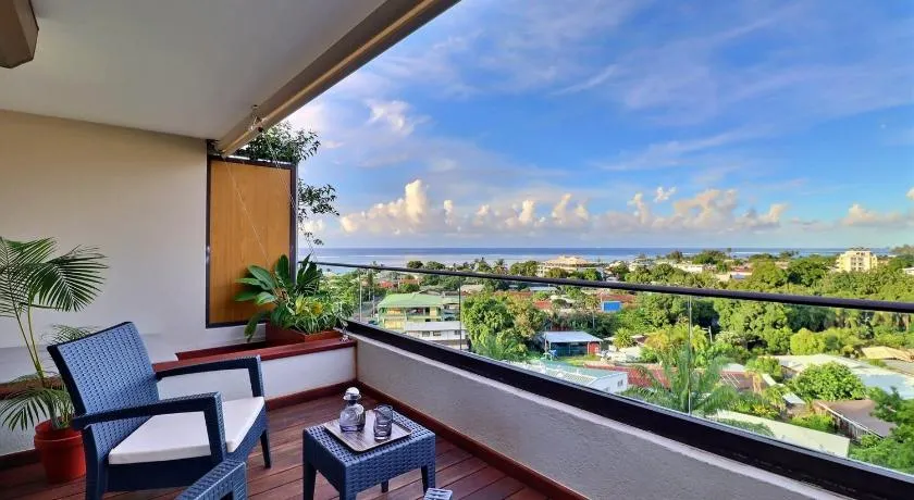 Mahana Suite - Magnificent Sea & Mountain View - Image 1