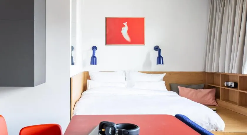 STAYERY Berlin Friedrichshain - stylish Rooms & Apartments - Image 1
