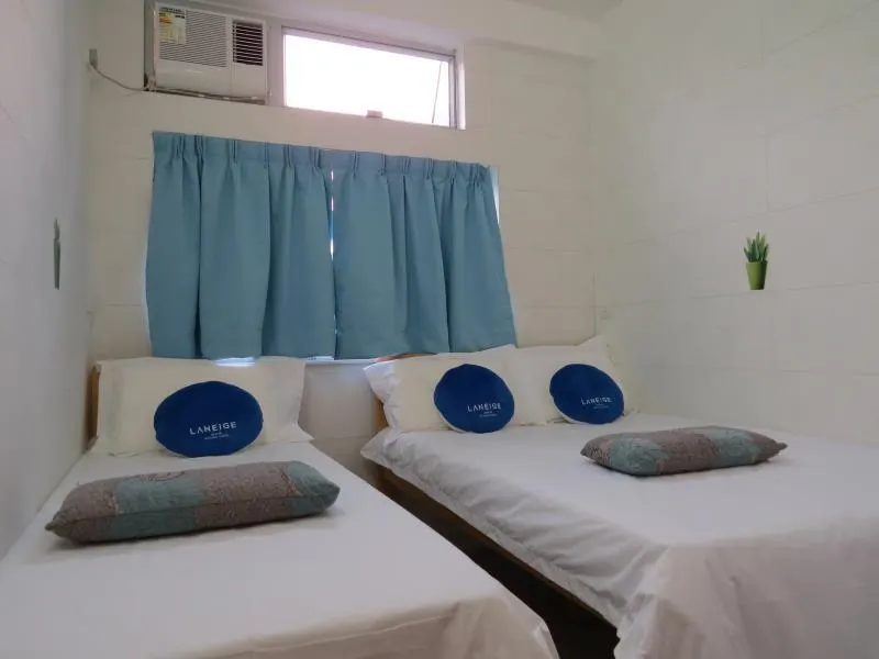 Sea View Hotel - Image 1