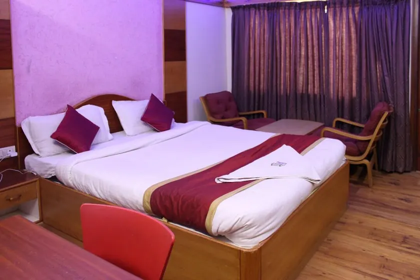 Hotel R.V International - Image 1