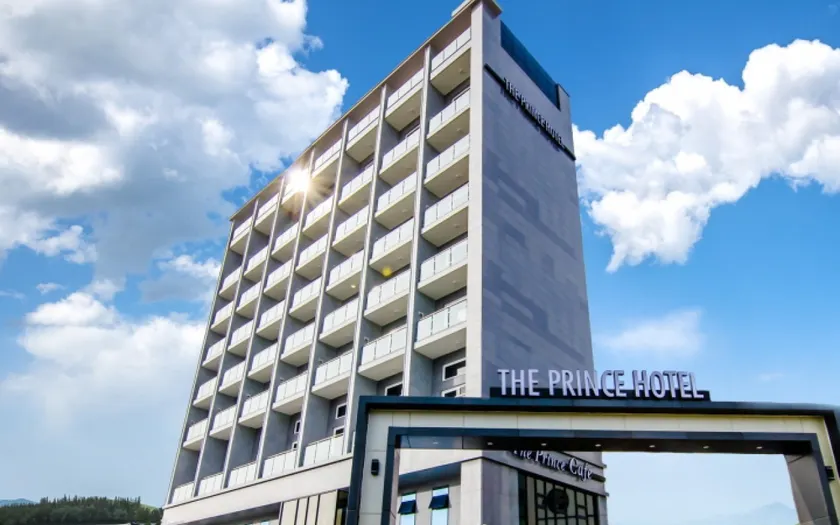 Incheon The Prince Hotel - Image 1