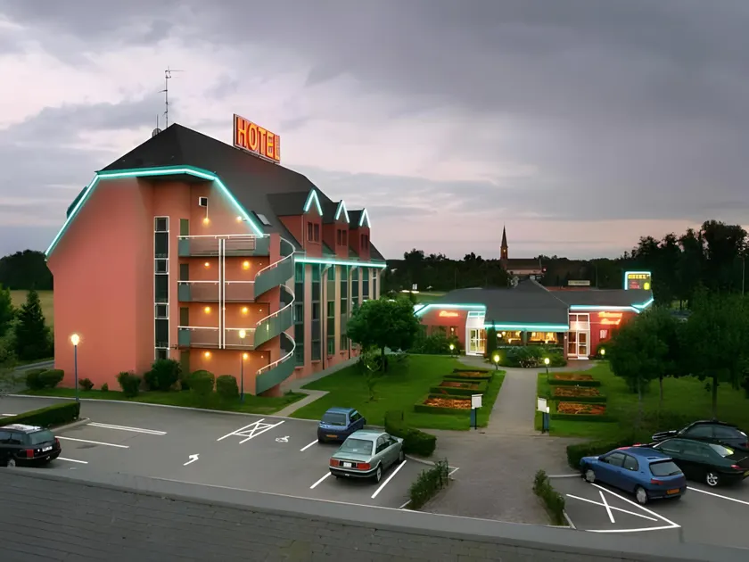 Hotel Restaurant La Tour Romaine - Haguenau - Strasbourg Nord - Image 1