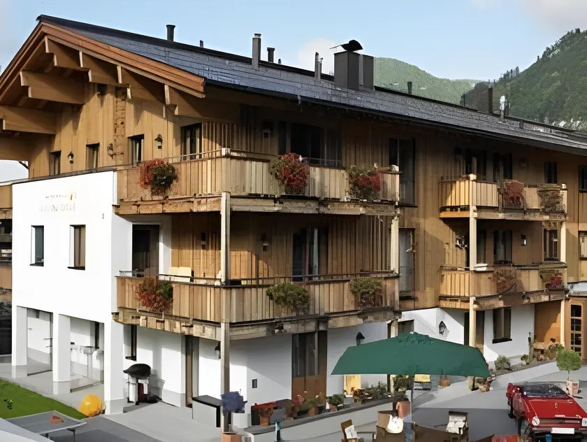 Chalet Anna Maria - Image 1