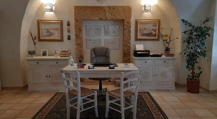 Domo Antiga Guest Rooms - Image 1