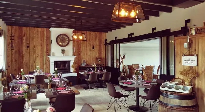 Auberge Saint-Jean - Image 1