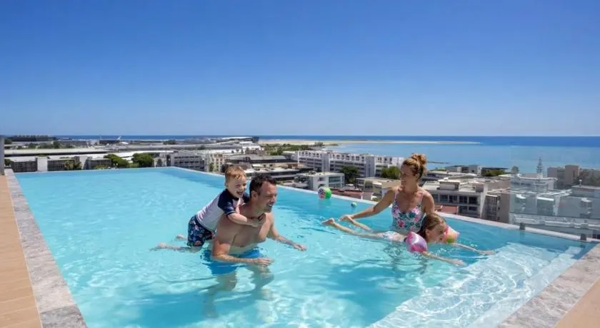 Modern apartment, pool, residence, close to port - Image 1