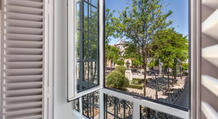 Apartamentos Plaza Pilatos - Image 1