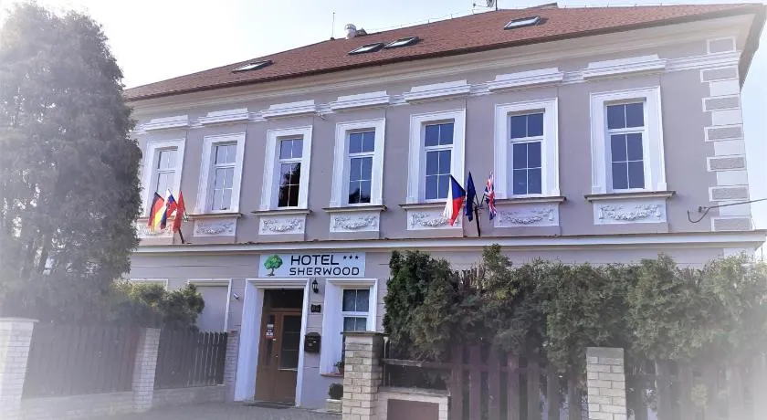 Sherwood Hotel Vojkovice nad Ohří - Image 1