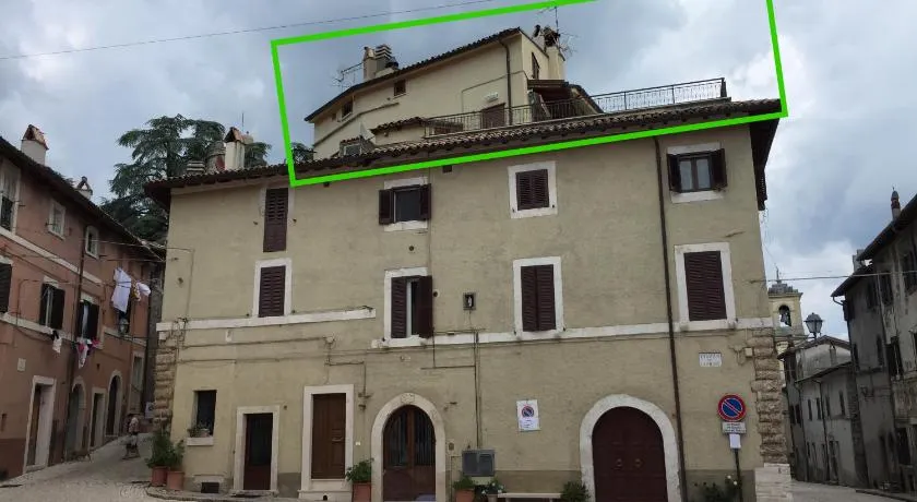 Casa Vacanza La Piazza - Image 1