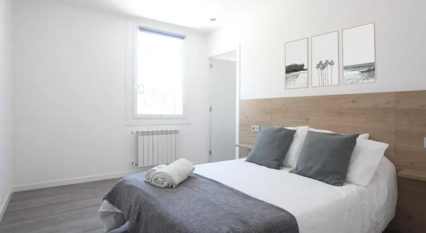 PATOS BEACH HOUSE - Image 1