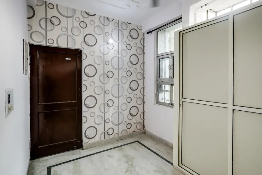 Hotel O Corporate House - Image 1