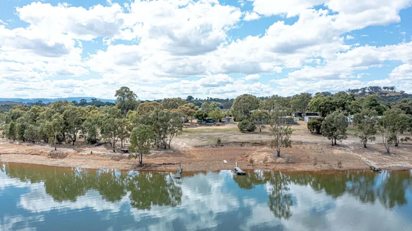 Mansfield Lakeside - Image 1