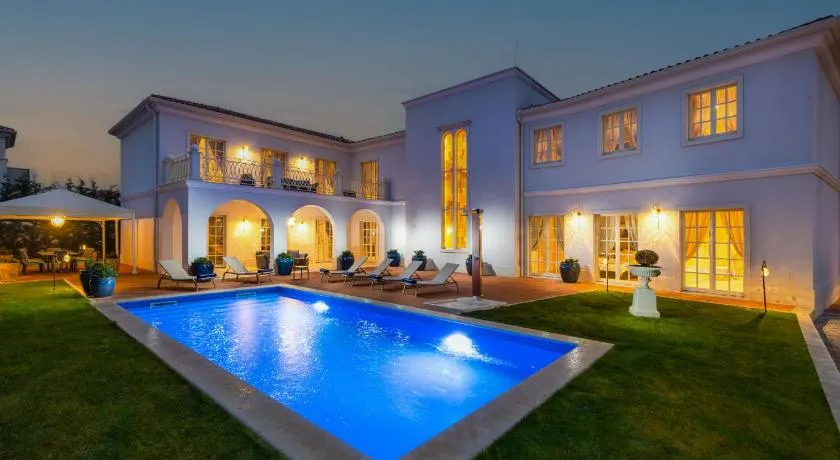 Villa Zara - Image 1