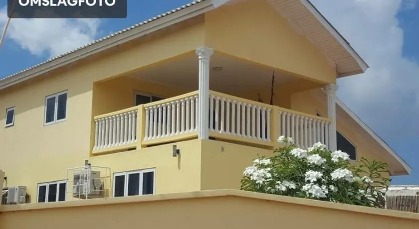 Villa Mila, 4 bedroom with pool and tropical views Curacao - Image 1