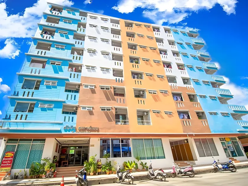 W Apartment - Image 1