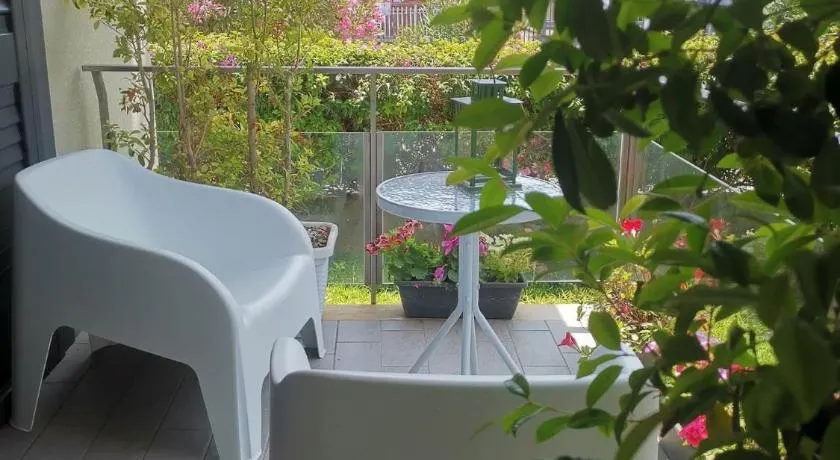 Pretty Home - Image 1