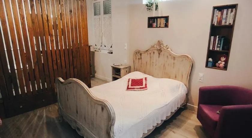 Chez Nine, chambre indépendante avec terrasse - Image 1