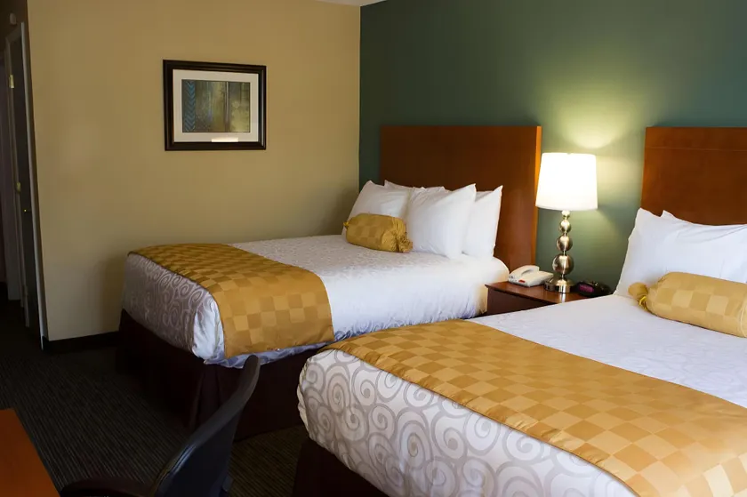 Quality Inn Kilmarnock - Image 1