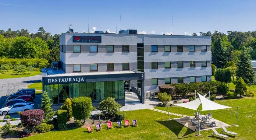 Hotel Aviator - Image 1