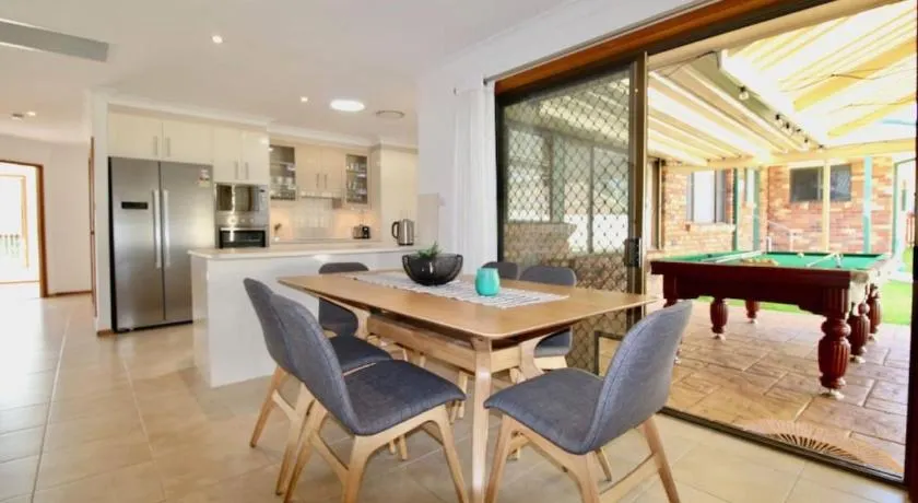 Coastal Getaway by Book Jervis Bay - Free Wifi, linen & Games Room - Image 1