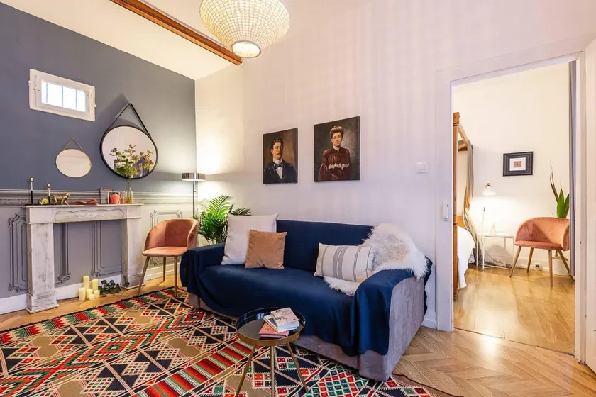 CHARMANT APARTMENT CITY CENTER - Image 1