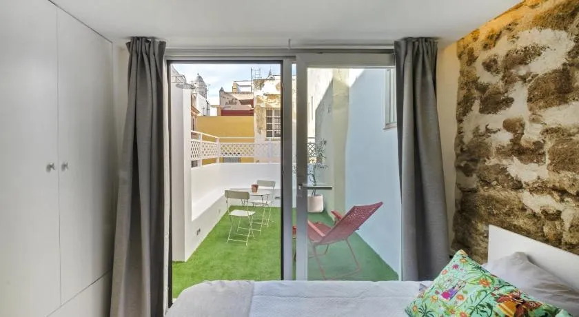 Casa La Muralla MEDIEVAL by Cadiz4Rentals - Image 1