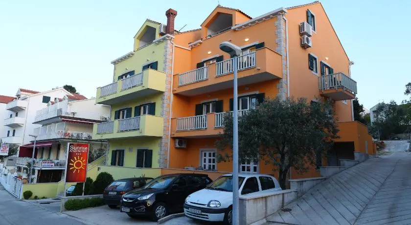 Sunrise Apartments 2 - Image 1