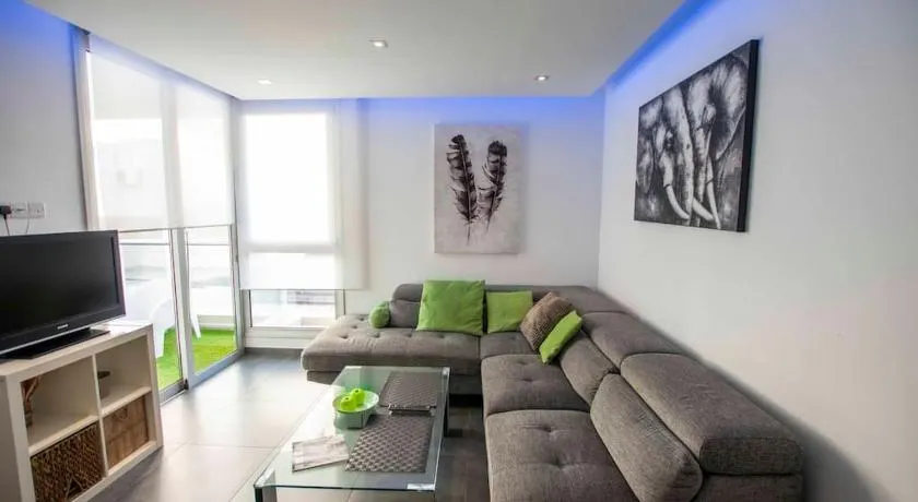 Executive apt Nicosia Center free parking/wifi - Image 1