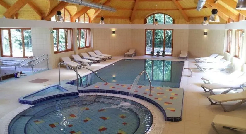 Fenyves Hotel Békéscsaba - Image 1